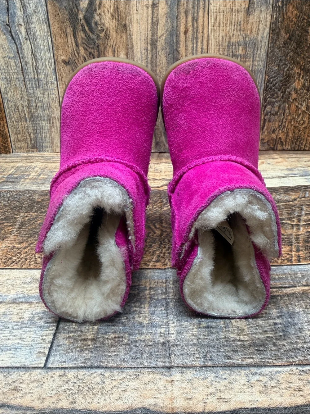 UGG Infant Keelan II Suede Boots in Vibrant Pink US Size 2/3 10960891